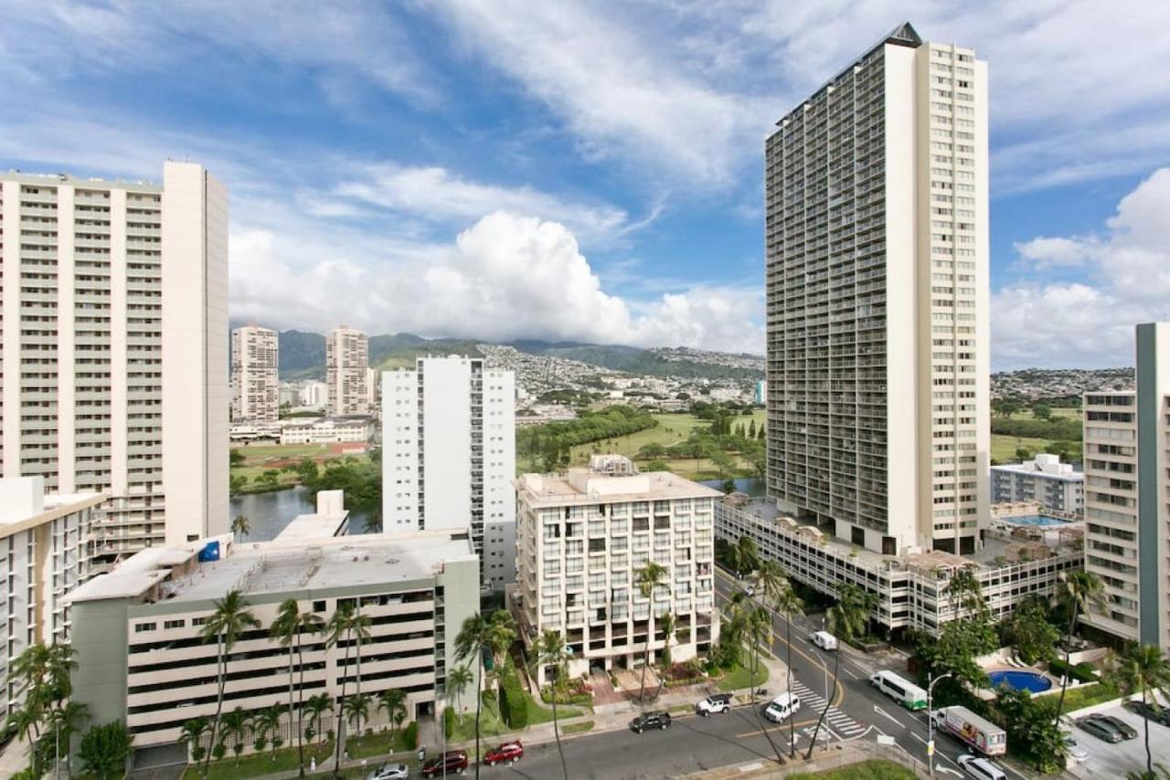 ホノルル Royal Kuhio 1702 - Spacious Studio With Stunning Mountain City Views In The Heart Of Waikiki!ヴィラ エクステリア 写真